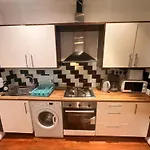 Stratford London Apartment