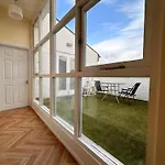 Apartment With Balcony - On High Street - Sleeps 6