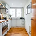 Location Trafalgar Square 1 Bedr, 3 Beds, Sleeps 6