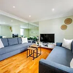 Location Trafalgar Square 1 Bedr, 3 Beds, Sleeps 6