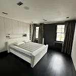 Chelsea Victorian Gem