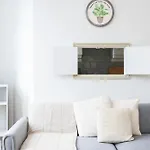 Stylish Apartment In Putney