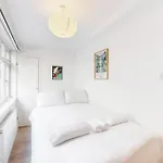 Modern 4 Bedroom In Kings Cross With Garden