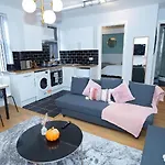 Sussex Garden Beautiful Apartment