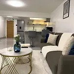 Central Entire Studio Apartment