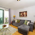 St George Thames Apartment