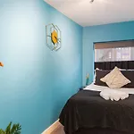 Diamond Suite Camden Town 3 Bedroom Sleeps 11