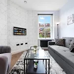 Stunning 1 Bedroom In Westminster With Ac Sleeps 4