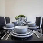 Newly Launched Two Bedroom House By Den Accommodation Short Lets & Serviced Accommodation With Garden