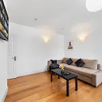 Modern Flat In Stockwell, 10 Mins From Oxford Circus