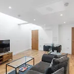 Bank/Monument Apartment