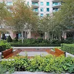 Stunning 2 Bed Thames River View - Central London