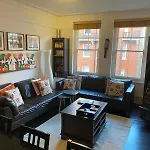 Spacious Flat In West Kensington