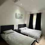 3 Bedroom Town House In Central Muswell Hill London