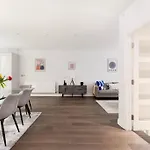 Modern House In South Kensington