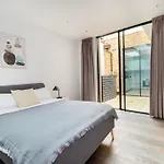 Modern House In South Kensington
