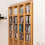 Sunny Maisonette With Views Over Canary Wharf, London