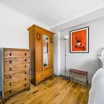 2 Bedroom Central London Apartment With Views