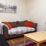 Modern 2 Bed Attic Apartment In Brixton