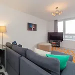 3 Bedroom Old Street Apartment - Amazing Views