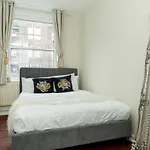 Convenient 2 Bedroom Apartment In Waterloo