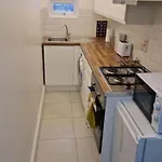 Stylish 1 Bed Flat With En-Suite