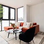 The Harlesden Breakout - Glamorous 2Bdr Flat