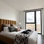 Luxurious And Spacious Apartment Near Us Embassy