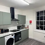 Room 4 • Double Bed In King\'S Cross
