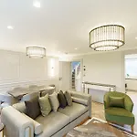 Holland Park Residence