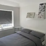 1Bedhouse- London-Sleeps 4- Close To Attractions