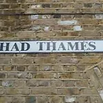 London Apartment Near Tower Bridge And Tube Pass The Keys