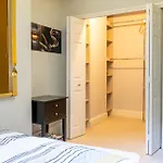 Cozy And Comfy Flat In Earls Court