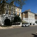 Charming One Bedroom Flat Chelsea