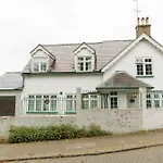 Unique Country Cottage Nr Nature Reserve Sleeps 4