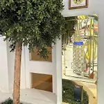 Private Cosy Knightsbridge Studio