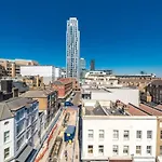 City Of London Lovely Two Bedroom Apartment