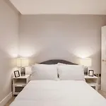 Modern 2Br London Flat Style And Comfort Combined