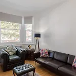 The Oval Abode