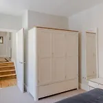 The Oval Abode