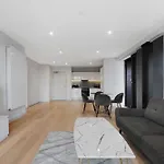 Excel 2 Bedroom Apartment Near City Aiport And O2 Arena