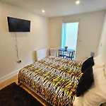 Oliver Double Room