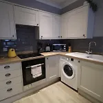 Lovely 3Br Garden Apartment L Abbey Road, London