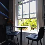 Elegant 1Bedroom Flat With Jacuzzi In A Prime Location