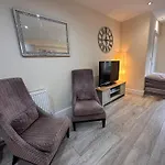 5 Bed 5 Bath / Brick Lane Central London E1
