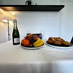 Comfort Tower Bridge Apartment