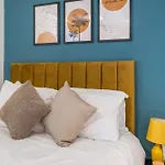 Notting Hill Retreat 2 Bedroom