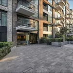 Chelsea Chic: An Upscale And Modern Flat