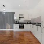 Riverside 2 Bedroom Stratford