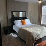 Superbly Furnished Apartment In Central London